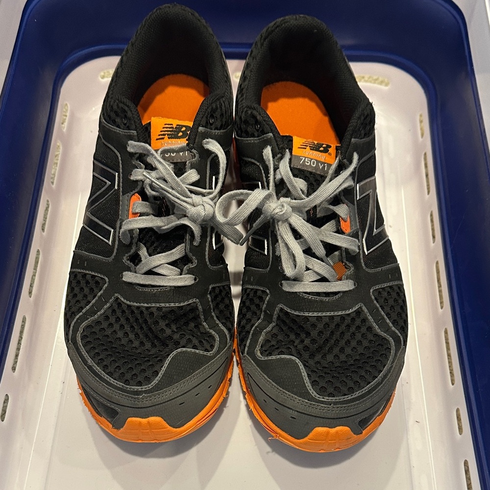 New Balance 750 v1 Running Sneakers Orange Men’s Size 13